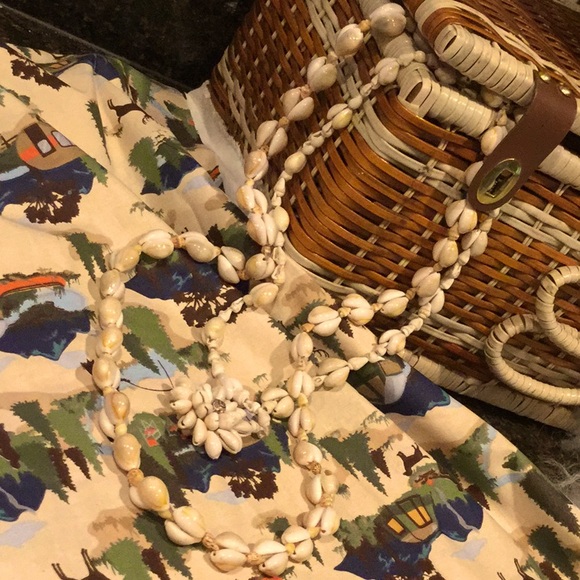 Vintage antique shell necklaces by the sea ocean water boho cowgirl Coachella - Picture 2 of 6